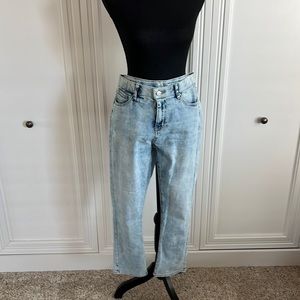 New York and Company midrise skinny capri length distressed jeans